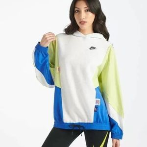 Nike Sportswear Icon Clash Pullover 